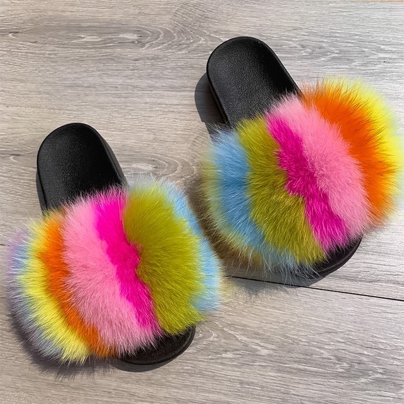 Shoes - 🛍Cotton🍭Candy Luxury Fur Slides🛍